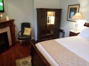 Premier Garden EnSuite Rooms, The River Belle Inn