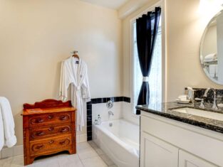 River View Rooms, The River Belle Inn