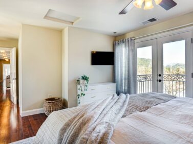 Photo Gallery, The River Belle Inn